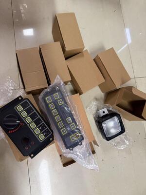 R210LC-7 Painel AC Interruptor do Acelerador Luz de Trabalho